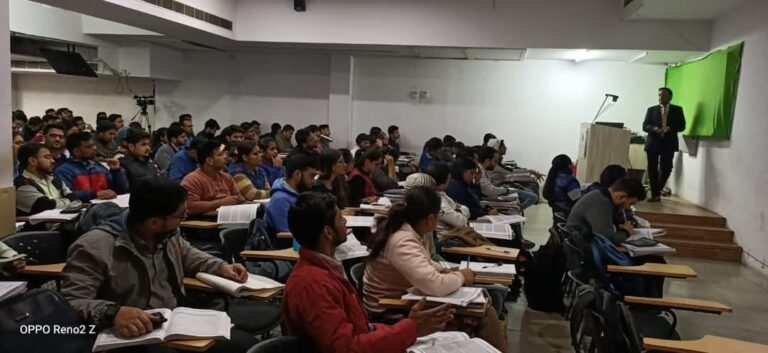 Students Studying CUET UG Course In Aggarwal Education Center