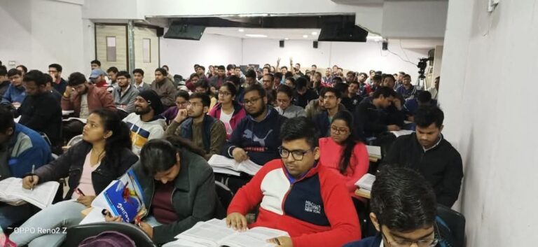 Students Studying CUET UG Course In Aggarwal Education Center