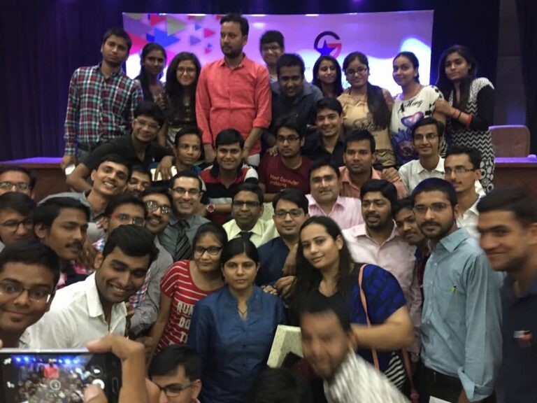 Students and team of Aggarwal Education Center